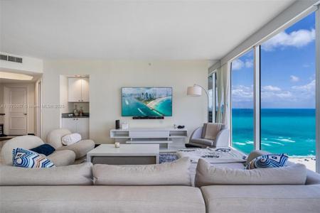 4779 Collins Ave