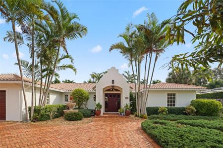 608 Middle River Dr