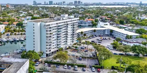 13155 Ixora Ct