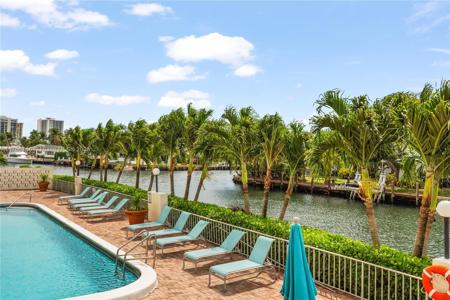 401 Golden Isles Dr
