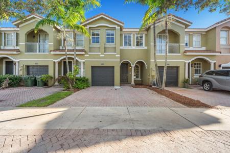 2556 SE 15th Ct