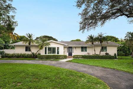 7485 SW 159th Ter