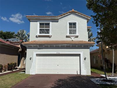 2260 NE 37th Ter