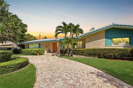 11505 N Bayshore Dr