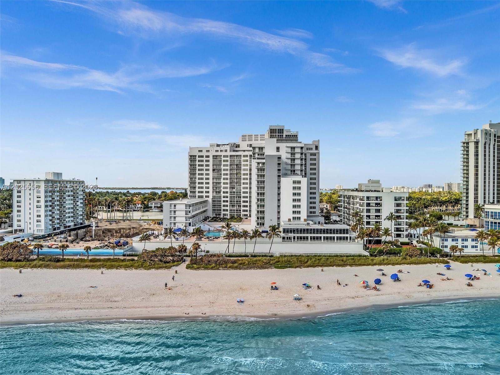 Image 3: Oceanfront Building With Direct Ocean Access