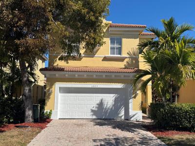 3977 NE 11th