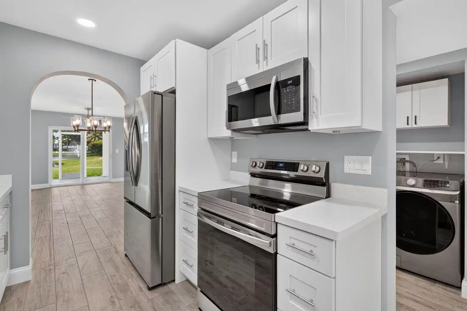 Image 1: 16-web-or-mls-5P1A4292