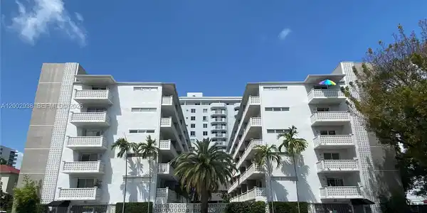 1620 West Ave