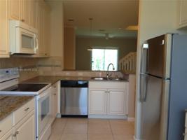 1835 NE 5th St Unit 1505
