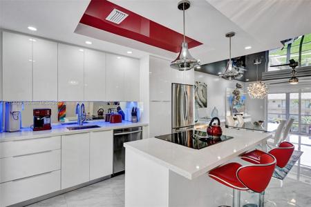 2600 Diana Dr