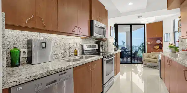 1000 Quayside Ter