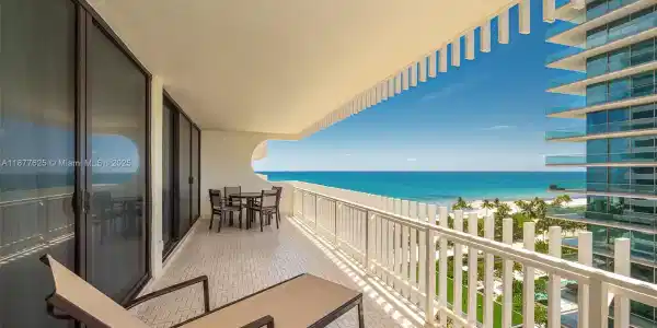 10205 Collins Ave