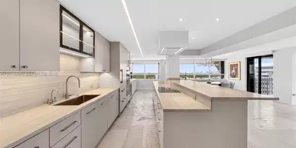 1 Grove Isle Dr