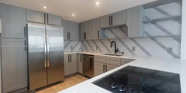 11 Island Ave