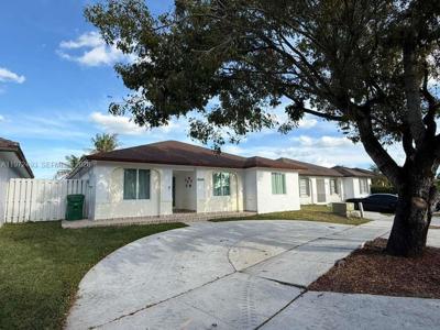 28305 SW 136th Ave