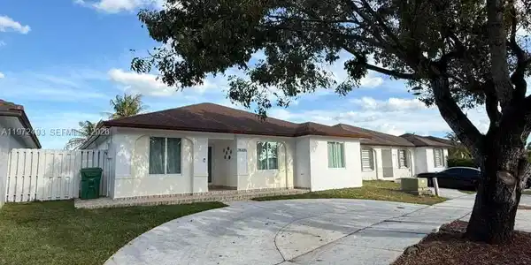 28305 SW 136th Ave