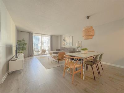 1200 Brickell Bay Dr