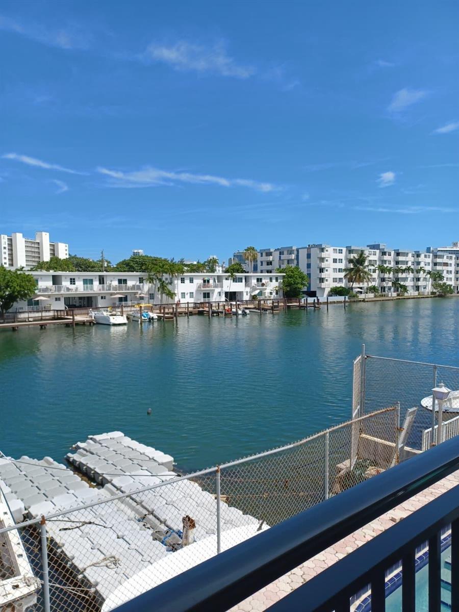 Image 4: BALCONY VIEW 3