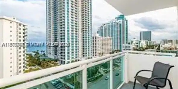 3000 S Ocean Dr