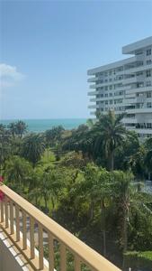 155 Ocean Lane Dr