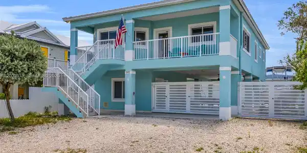 949 PLANTATION ROAD