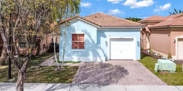 2120 NE 37th Rd