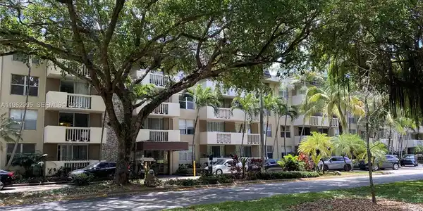 1800 Sans Souci Blvd