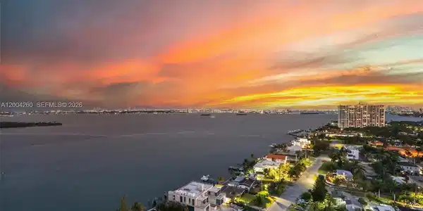 11113 Biscayne Blvd