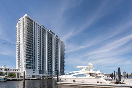 17301 Biscayne BLV