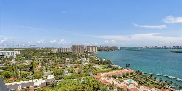 4000 Towerside Ter