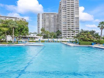 600 Three Islands Blvd