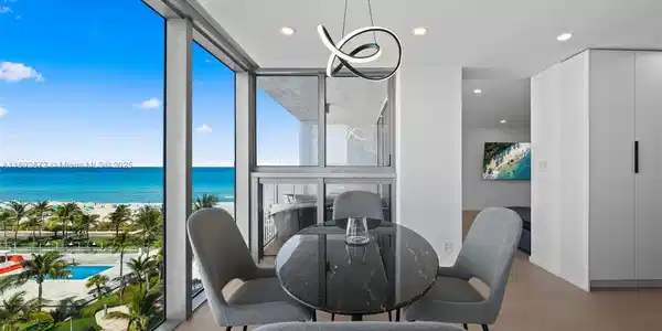 2655 Collins Ave