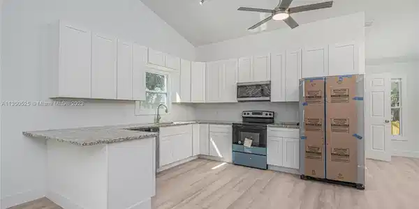 1392 NE Zelda Terrace Terr