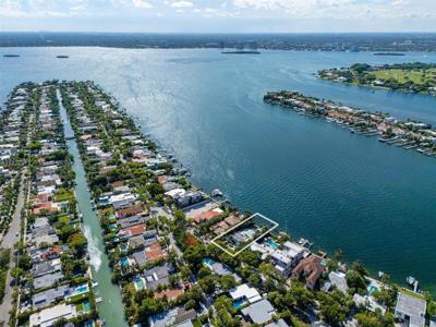 1375 N Biscayne Point Rd