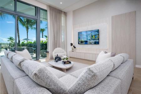 900 N Ocean Blvd