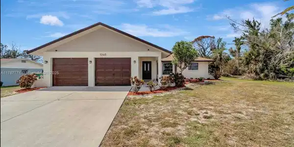 1340 Manor