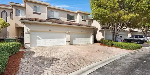 1980 SE 23rd Ave