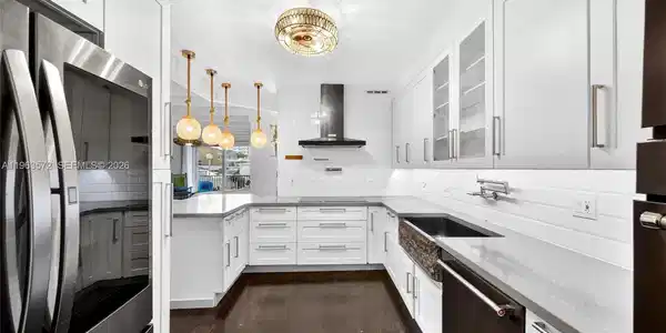 1601 S Ocean Dr