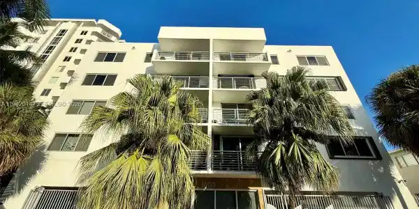1605 Bay Rd