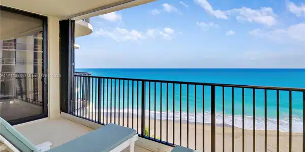 200 Beach Rd