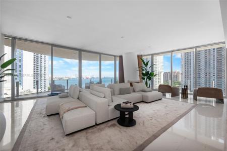 300 Biscayne Boulevard Way