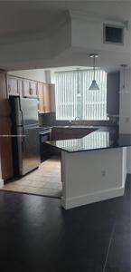 2000 N Bayshore Dr