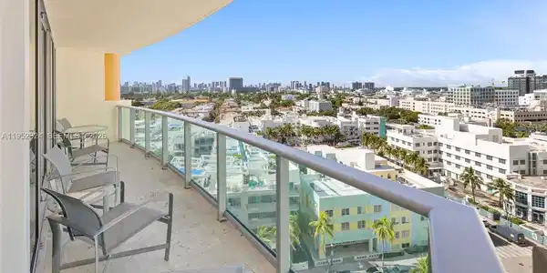 1455 Ocean Dr