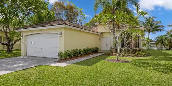 3110 SE 4th Pl