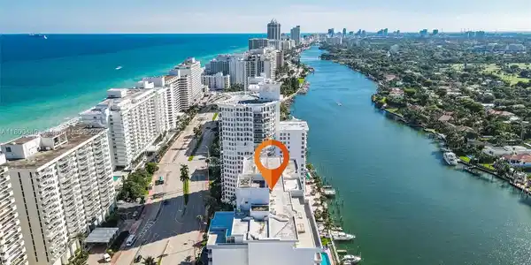 5700 Collins Ave