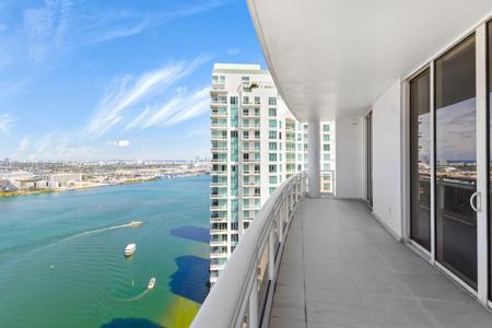 901 Brickell Key Blvd