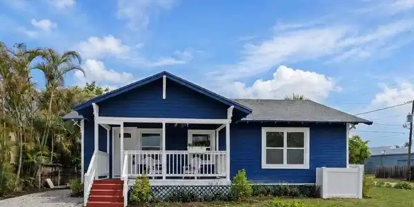 1566 NW 9th