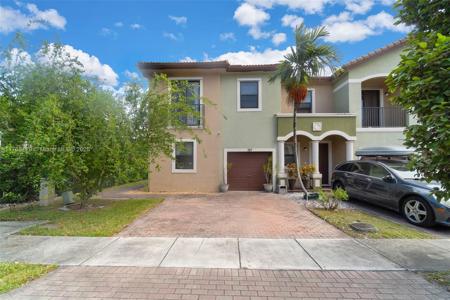 787 NE 34th Ave