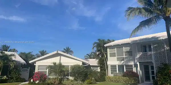 320 S Ocean Blvd