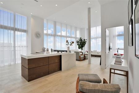 495 Brickell Ave